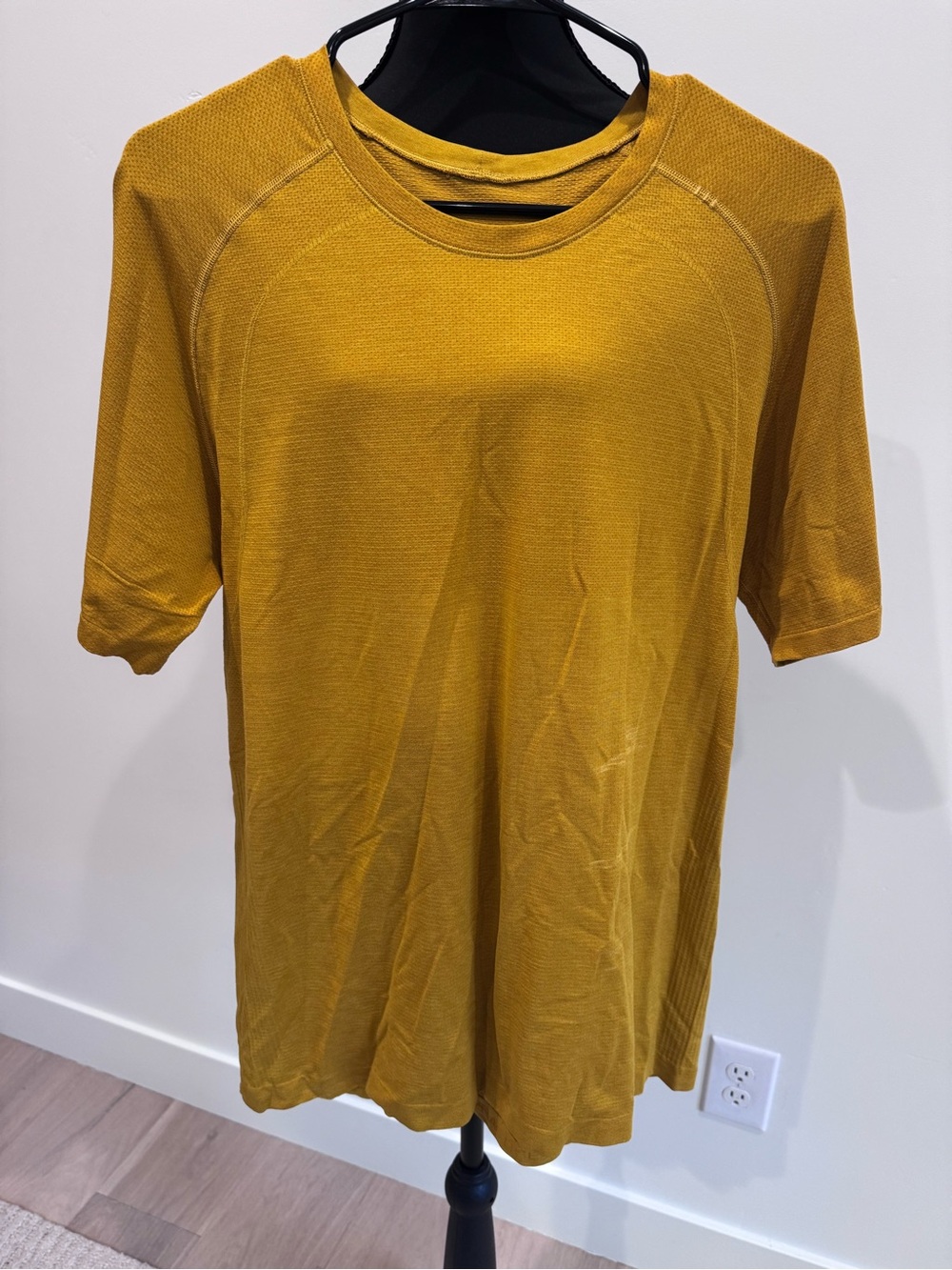 Lululemon Metal Vent Tech Short-Sleeve Shirt